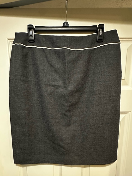 Amanda Smith Dresses & Skirts - Pure New Wool Vintage Skirt Size 12